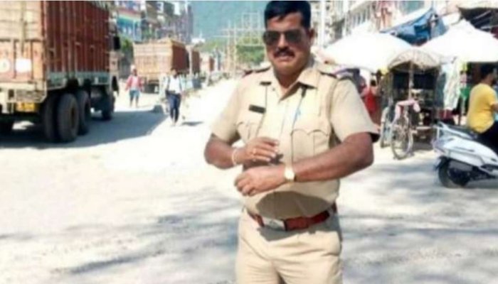 The body of missing Police Officer Ratan Kar found from a drain in the forest