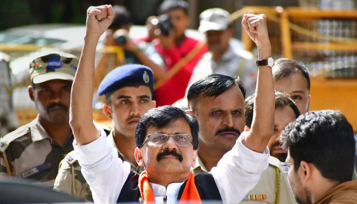 Shiv Sena spokesperson Sanjay Raut sent to judicial custody for 14 days till August 22 in financial corruption case!