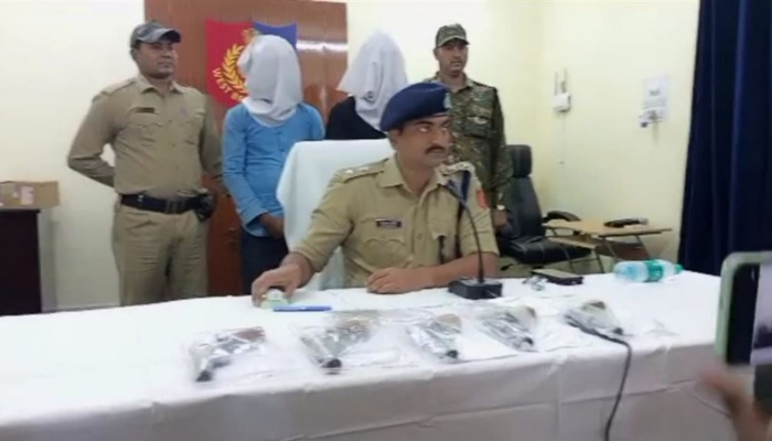 2 youths arrested from Raghunathganj with five firearms, ten rounds of bullets!
